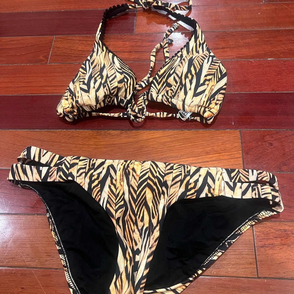 Australian Baku Tigress Bikini